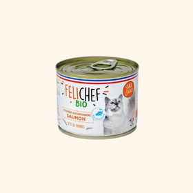 Een 200 gram blikje biologische zalmgourmetmousse voor katten van Felichef