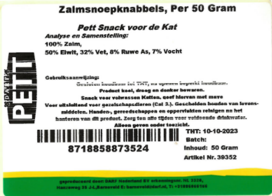Een etiket van de zalmsnoepknabbels van Darf