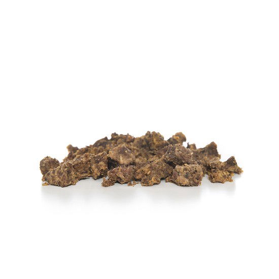 Meerdere snack konijnvleesblokjes van Darf bij elkaar