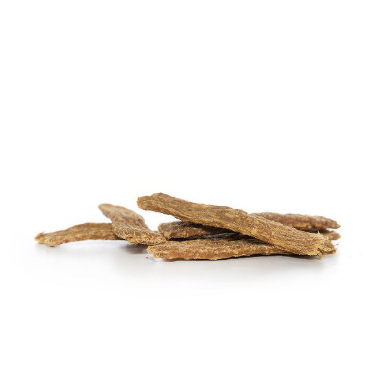 Meerdere eend snack vleesstrips van Darf bij elkaar